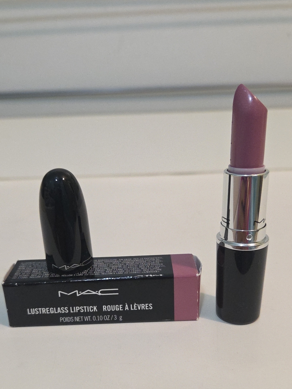 MAC Not Humble Just Bragging  Lustreglass Lipstick (Discontinued) NIB - Picture 4 of 8
